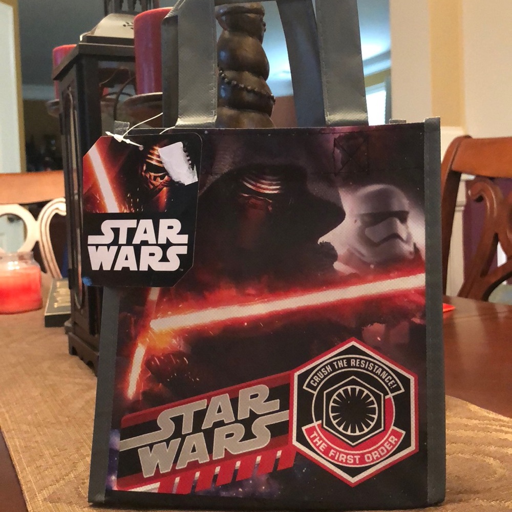 Star Wars bags, good for favors at birthdays
